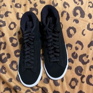 NIKE BLAZER MID - BRAND NEW! NEVER WORN!
